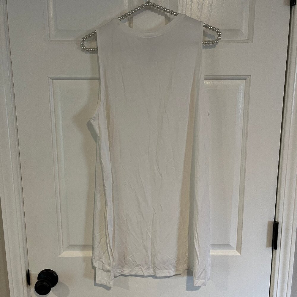 Time and Tru Ladies White Crew Neck Stretch Pocket Tank Top Size L (12-14) - Picture 3 of 4